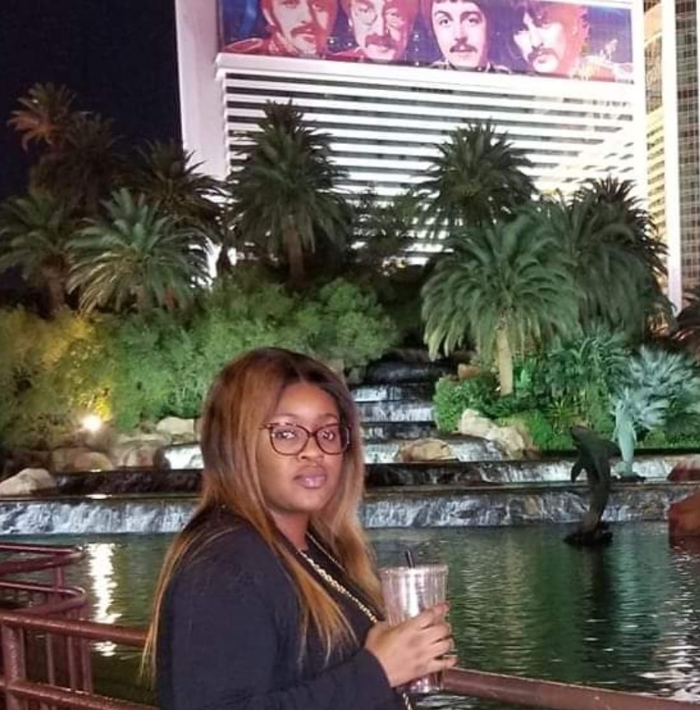 Meet your Posher, Tombozi